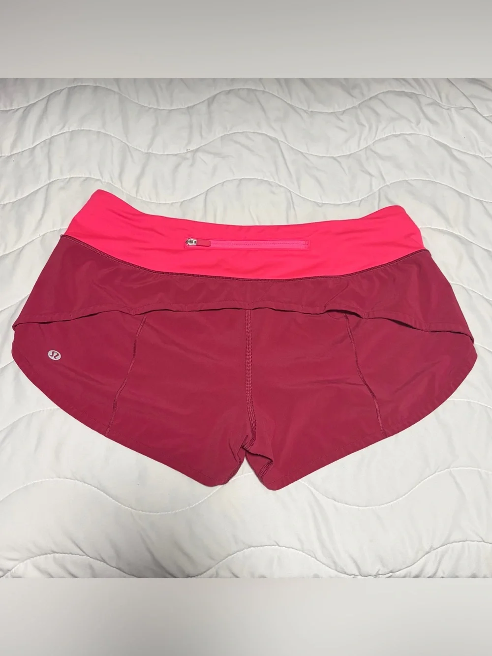 Lululemon Shorts Women’s 6 Mulled Wine Run Speed Up Lined Yoga Gym